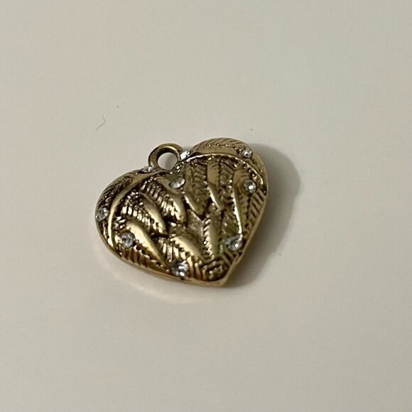 Betsey Johnson Heart Charm Pendant - Picture 2 of 10